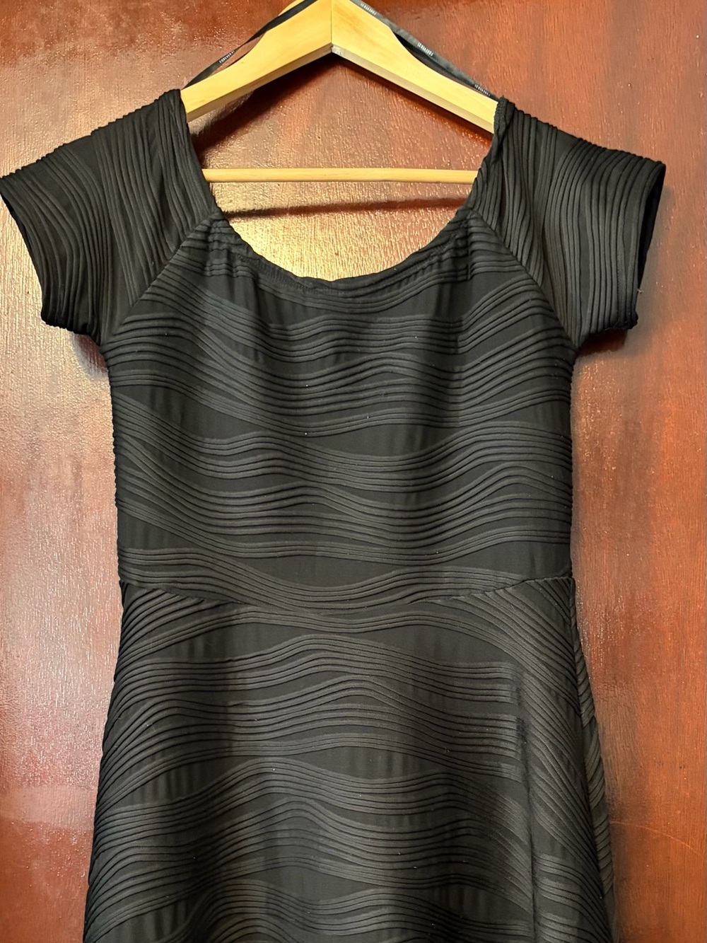 Women’s LG Black Ribbed Dress